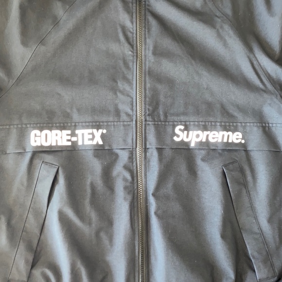 SOLD Supreme X Goretex Waterproof Jacket - Picture 3 of 5